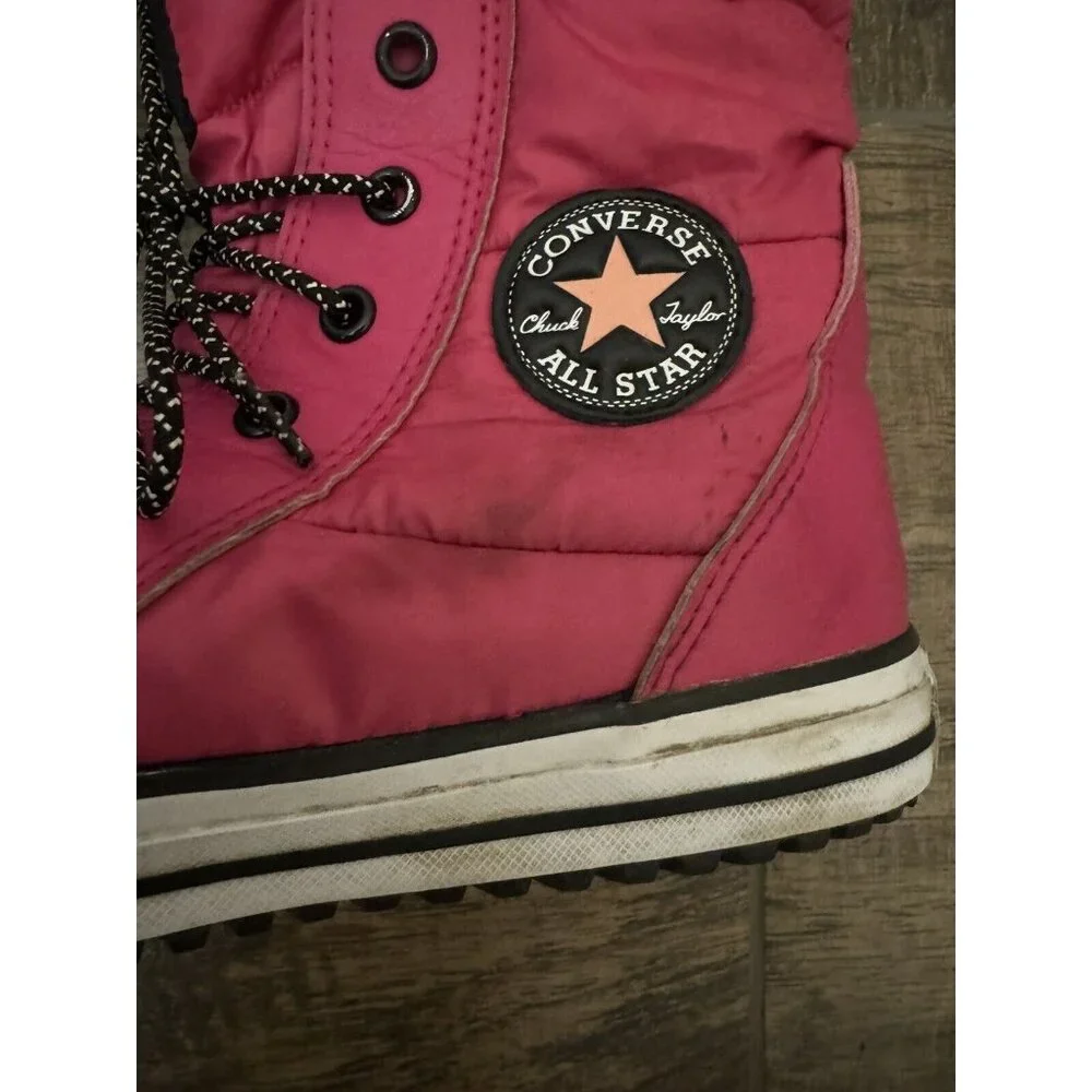 Converse Juniors Sz 3 Water Repellent Chuck Taylor All Star Boot HI 669334C Pink